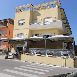 Отель Laguna Blu, Римини